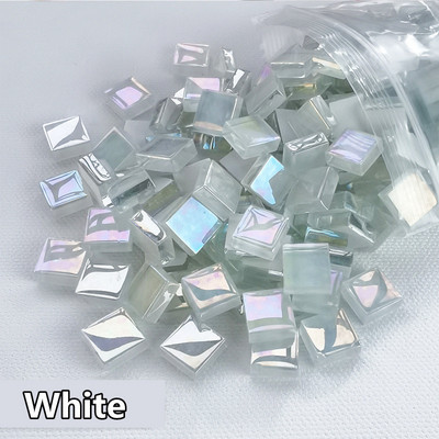 100db (100g/3.52oz) fényes mázas üvegmozaik csempe, 4 mm/0,16 hüvelyk vastagság 1 cm/0,39 hüvelyk négyzet alakú kézműves csempemozaik készítő anyagok