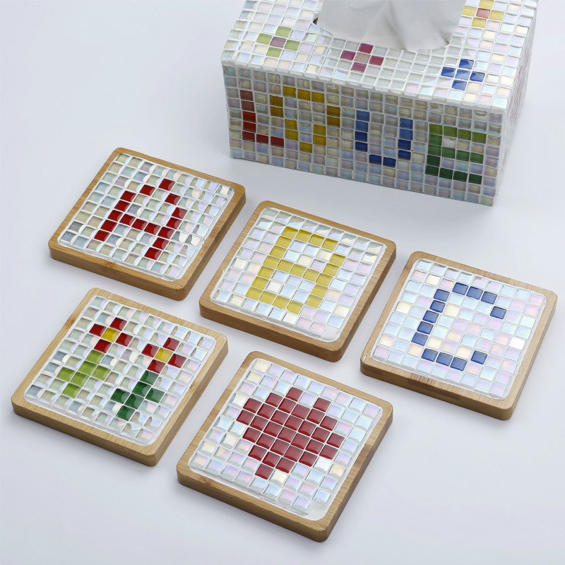 100db (100g/3.52oz) fényes mázas üvegmozaik csempe, 4 mm/0,16 hüvelyk vastagság 1 cm/0,39 hüvelyk négyzet alakú kézműves csempemozaik készítő anyagok