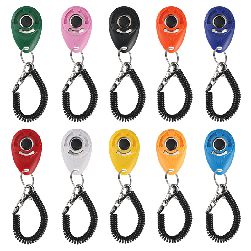 Spalvingas ovalus paspaudimas naminių šunų spyruoklinio dizaino mielas šuns letenų kaulų raštas su raktų pakabu Nešiojami garsūs augintinio dresavimo reikmenys