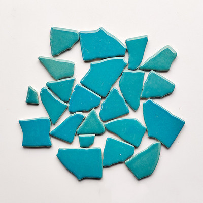 Zilā un baltā porcelāna fragmenti 3 unces/85 g (4–5 gab.) Keramikas mozaīkas flīzes DIY amatniecības flīžu mozaīkas izgatavošanas materiāli