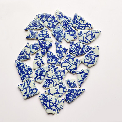 Zilā un baltā porcelāna fragmenti 3 unces/85 g (4–5 gab.) Keramikas mozaīkas flīzes DIY amatniecības flīžu mozaīkas izgatavošanas materiāli