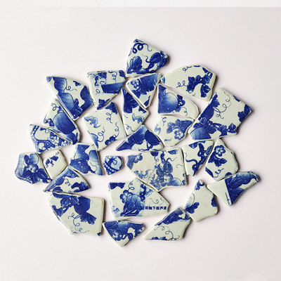 Zilā un baltā porcelāna fragmenti 3 unces/85 g (4–5 gab.) Keramikas mozaīkas flīzes DIY amatniecības flīžu mozaīkas izgatavošanas materiāli