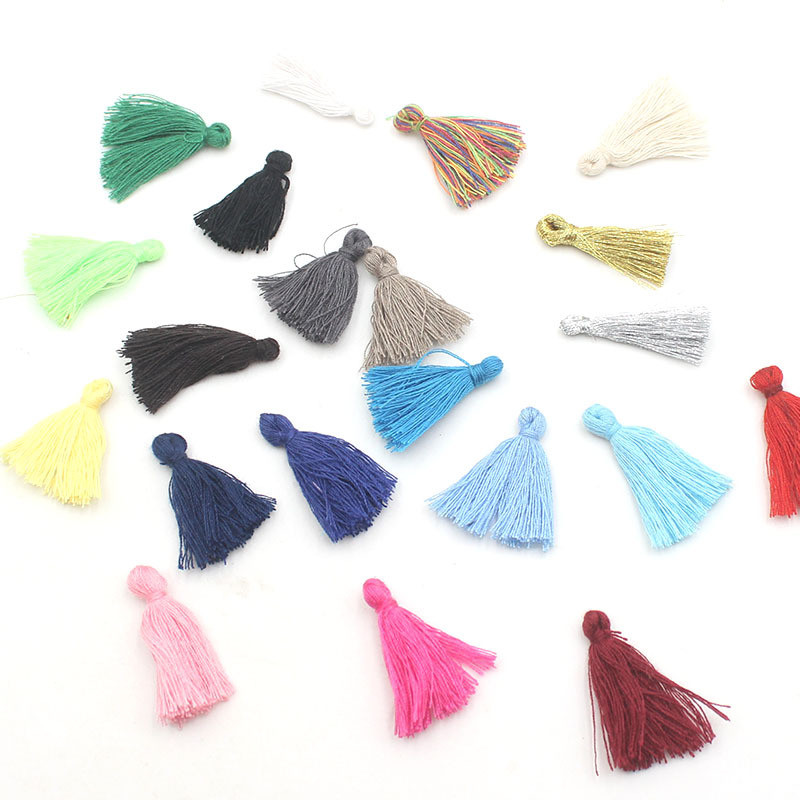 50 db 30 mm-es rövid többszínű pamut selyem bojt varázslatok fülbevalóhoz nyaklánc ékszer készítés szatén medál kézzel készített barkács dekoráció