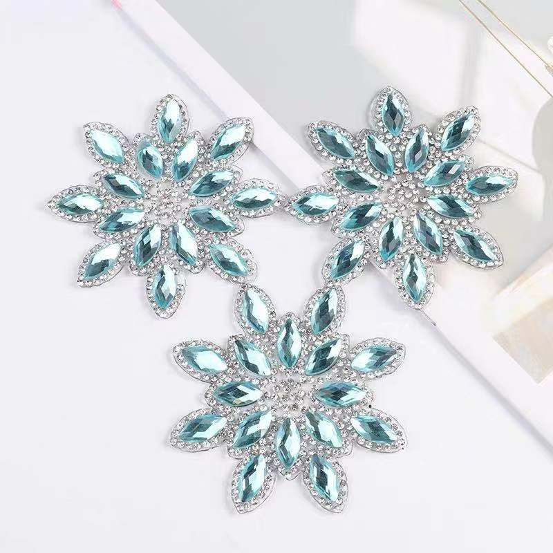 1 kom/lot Kristalni cvjetni zakrpe Motiv Hotfix Štras aplicirano za odjeću/torbu/cipele Dragulji, djeca žene Odjevni predmeti Dodaci