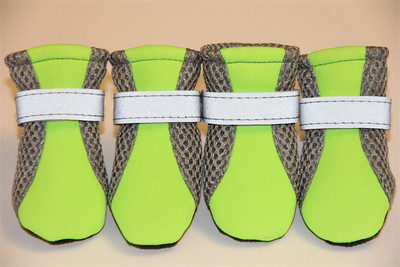 Elpojoši mājdzīvnieku suņu apavi Ūdensnecaurlaidīgi āra pastaigu tīkls Mīksti vasaras mājdzīvnieku apavi Naktī droši atstarojoši zābaki maziem un vidējiem suņiem