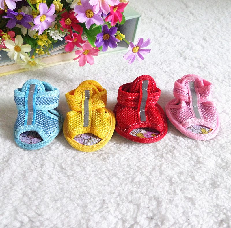 4 ΤΕΜ/σετ Ροζ αντιολισθητικά καλοκαιρινά παπούτσια για σκύλους αναπνεύσιμα σανδάλια για μικρά σκυλιά Κάλτσες για σκύλους για κατοικίδια Αθλητικά παπούτσια για σκύλους Μπότες παπούτσια για κουτάβι γάτα