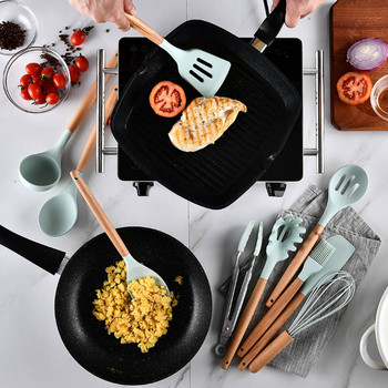 Инструменти за готвене Хранителна дървена дръжка Обръщащи щипки Шпатула Лъжица за супа 1 бр. Преносими кухненски джаджи Силикон с незалепващо покритие