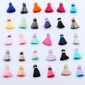 10p 2 cm pušķis / viskozes pušķis / aksesuāri rotaslietas / juvelierizstrādājumu izgatavošana / DIY / ar rokām darinātas rotas / Auskaru pušķis / somas cilpa / uzšūt pušķi