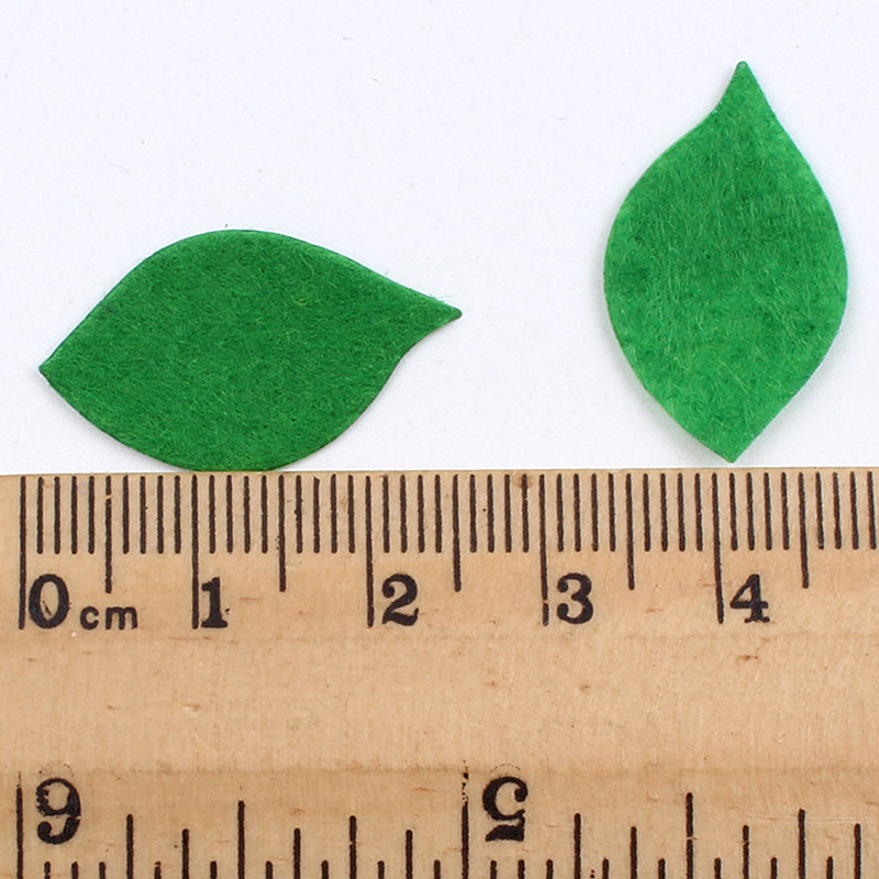 50 vnt Neaustinės veltinio žalių lapų pleistras. Aplikacijos kortelės kūrimas mokyklos sienų dekoravimas „pasidaryk pats“ siuvimo amatai, veltinio rankų darbo aplikacijos