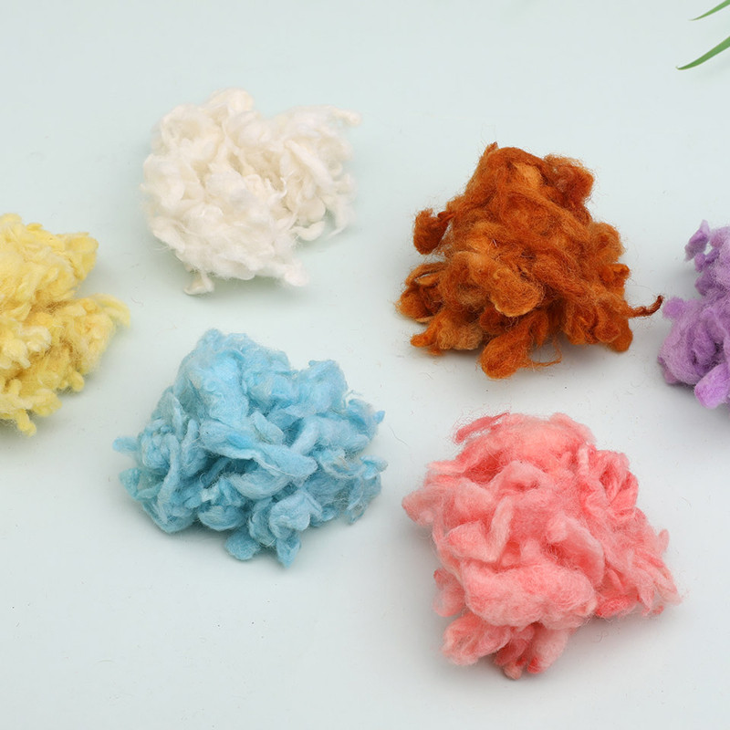 Fenrry 18 Colors 10g/30g/50g Alpaca Curly Fiber vilnas filcs DIY adatu filcēšana Roving Speciāli pūdelim/bišonam un aitām