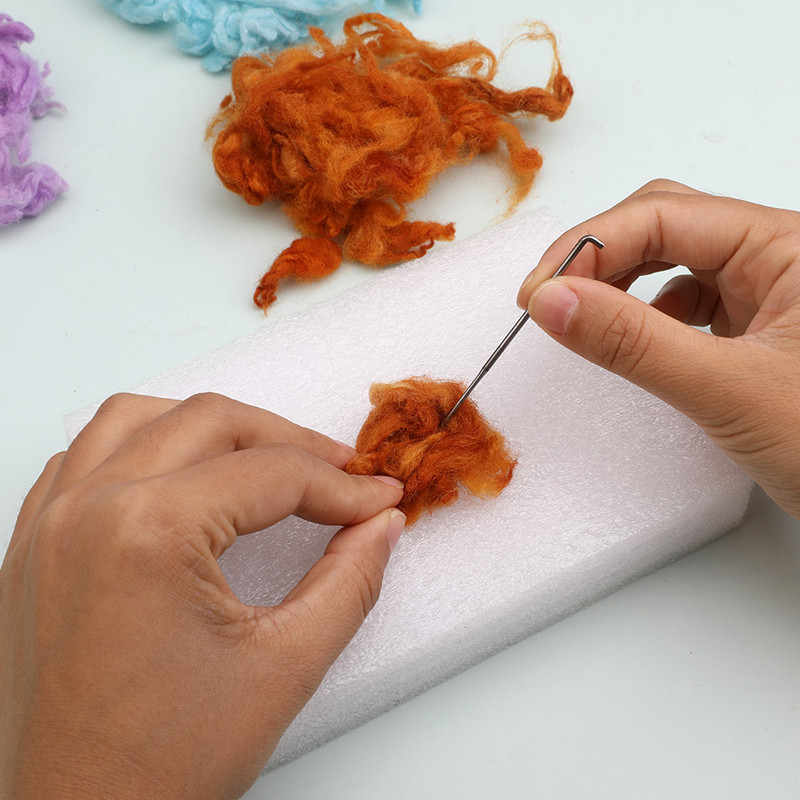 Fenrry 18 Colors 10g/30g/50g Alpaca Curly Fiber vilnas filcs DIY adatu filcēšana Roving Speciāli pūdelim/bišonam un aitām