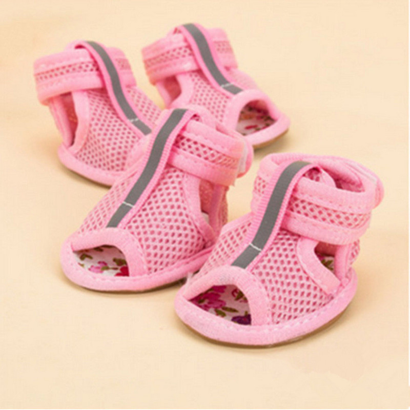 Elpojošas suņu kurpes Sandales Neslīdošas vasaras sieta ķepu aizsargi atstarojoši regulējami mājdzīvnieku kucēnu apavi Zābaki suņiem meitenēm kaķiem