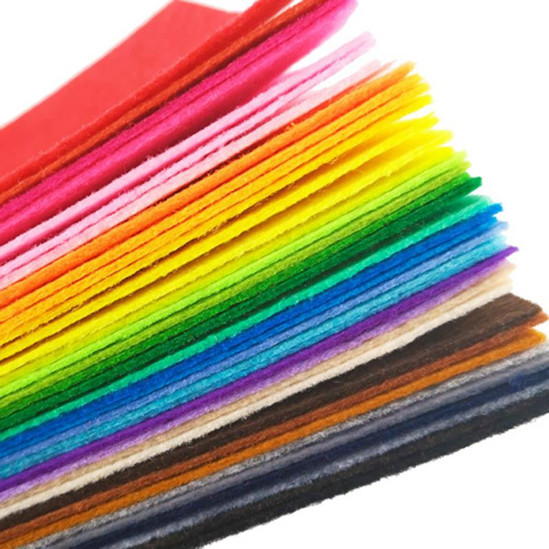 40 gab. Neausts rokdarbu filca audums, 10x10 cm savārstījuma audumu komplekts bērniem.