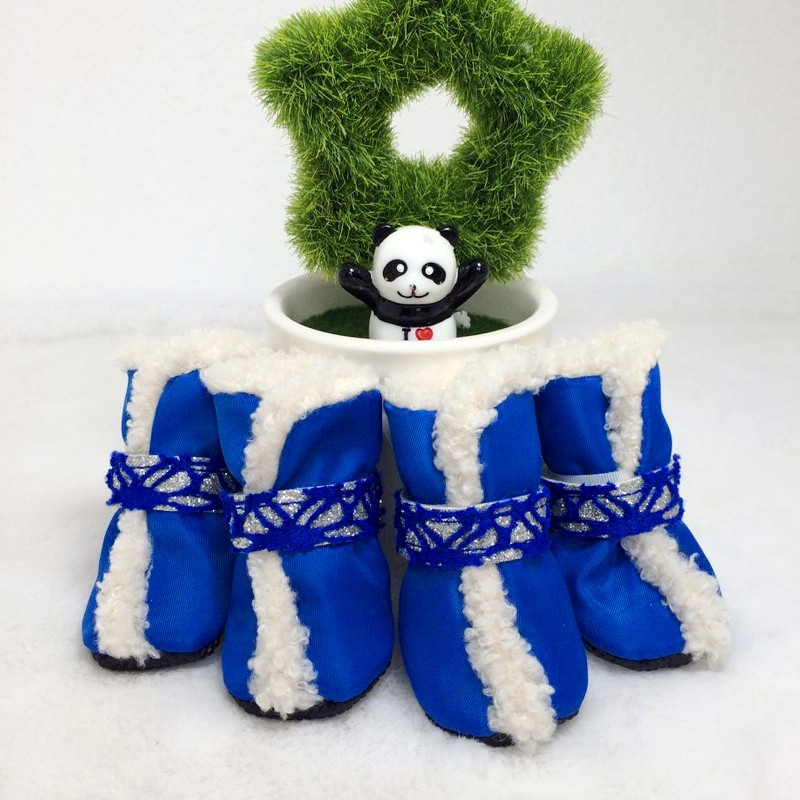 Mājdzīvnieku izstrādājums 4Gb/komplekts Suņu ziemas apavi Ūdensizturīgi kucēnu apavi Mājdzīvnieku suņiem Pretslīdēšanas Lietus Sniega zābaki Sabiezināti Suņu Kurpes Ziemassvētki Jaunums