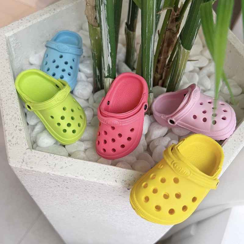 2gab./komplektā Suņu apavi Nodiluma elpojoši suņu zābaki Modes čības suņiem Čivavas ūdensnecaurlaidīgi pludmales apavi DIY kucēnu mājdzīvnieku apavi