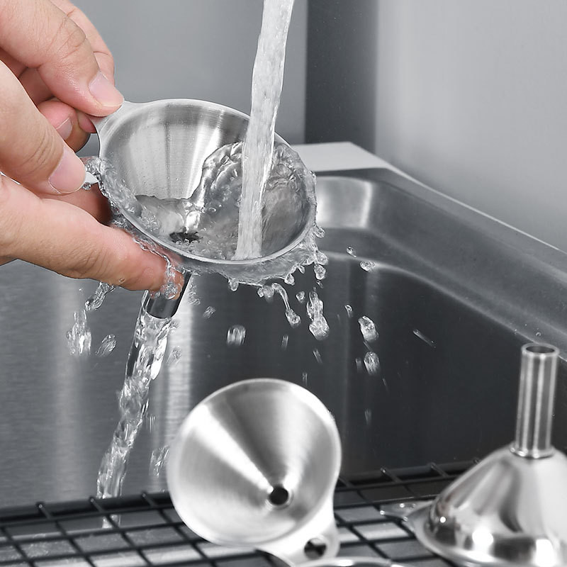 3 vnt / rinkinys Virtuvės alyvos skysčio piltuvas nerūdijančio plieno metalinis piltuvas variklio benzino plovimo skysčio vyno keitimo piltuvo dozavimo įrankis