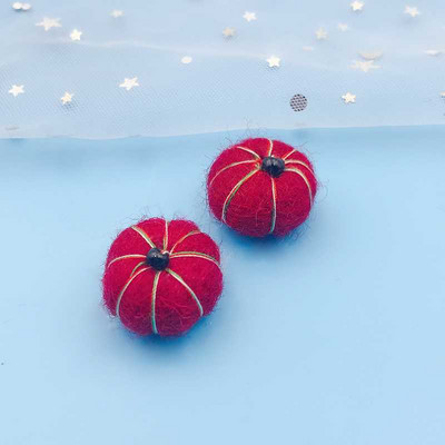 DIY vilnas filca dekorēšana Filcs Pom Pom Roku darbs Materiāli Ķirbju Amatniecība bērniem Filca bumbiņu materiāls Amogurum tamborēta lelle