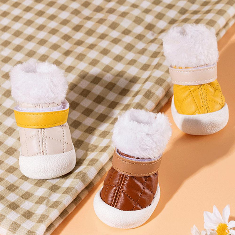 4 vnt Šuniuko sniego batai Puikus apdirbimas Minkšta tekstūra Laikyti šiltai Mažas šuo žiemos storas sniego batai šuniuko batai naminiams gyvūnėliams