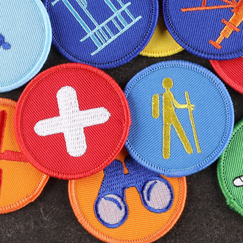 Карикатурни кръпки с кръгли шарки върху дрехи 14 РАЗЛИЧНИ ДИЗАЙНИ Бродирани лепенки с ютия за чанти за дрехи Значки Апликация