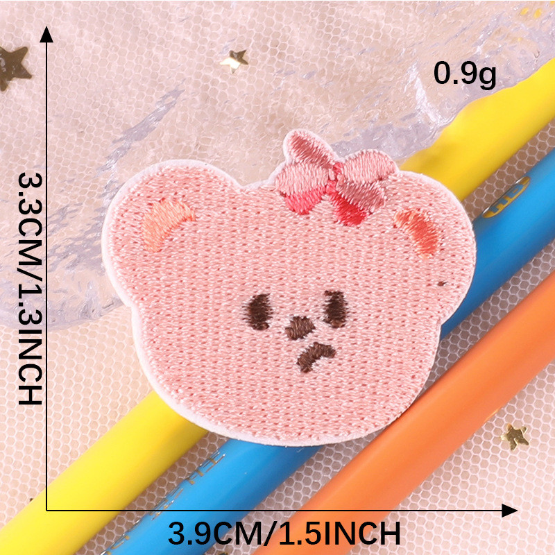 1 vnt. „Pasidaryk pats“ mielas meškiukas, siuvinėjimo lipdukai Animaciniai filmukai, gyvūnai, lipnūs pleistrai, skirti vaikams, drabužių taisymas, aplikacijos, ženklelis