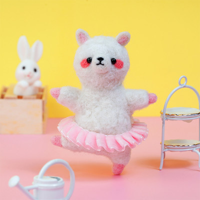 KRABALL jauks dzīvnieku baleta vilnas filcēšanas materiālu iepakojums, lelles rotaļlieta ar rokām darināta rokdarbu adatu filcēšanas komplekts, kas nav pabeigts.