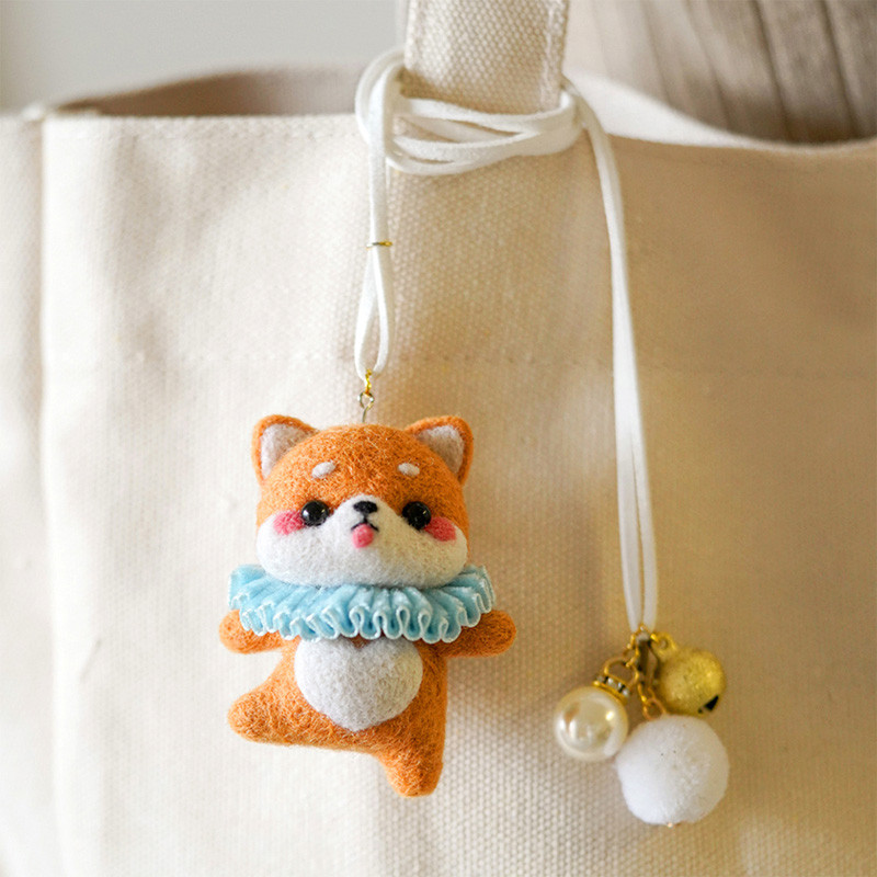 KRABALL jauks dzīvnieku baleta vilnas filcēšanas materiālu iepakojums, lelles rotaļlieta ar rokām darināta rokdarbu adatu filcēšanas komplekts, kas nav pabeigts.