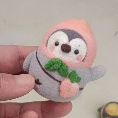 Pingvīns Radošums Vilnas filcs Diy Lelle Kulons Lelle Dāvanu Aksesuāri Materiālu komplekts Kawaii Roku darbs Amatniecības dūriens Vilnas filca dāvana