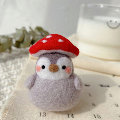 Pingvīns Radošums Vilnas filcs Diy Lelle Kulons Lelle Dāvanu Aksesuāri Materiālu komplekts Kawaii Roku darbs Amatniecības dūriens Vilnas filca dāvana