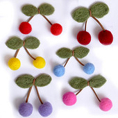 2 gab./partijā filca bumbiņu ķiršu aplikācijas matu sprādzes aksesuāriem, ķiršu aplikācijas cimdu apģērba aksesuāriem