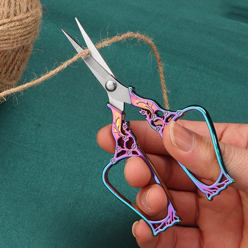 Vintage Eiropas stila izšuvumi Šūšanas Šķēres Tailor Šķēres auduma izšūšanai Rokdarbi Pudele Plūmju Šķēres Šūšana