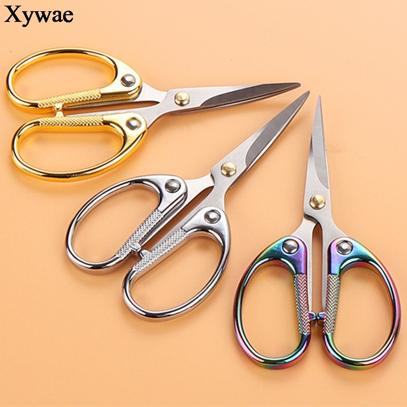 Väändunud peaga tikandid käärid näputööks õmblemiseks Lõikamiseks Vintage kumerad käärid kanga jaoks ristpistes käsitöötööriistad