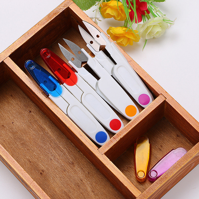 4 gab. U-veida diegu griezēju šūšanas šķēres ar aizsargpārsegu krustdūriena DIY projektiem