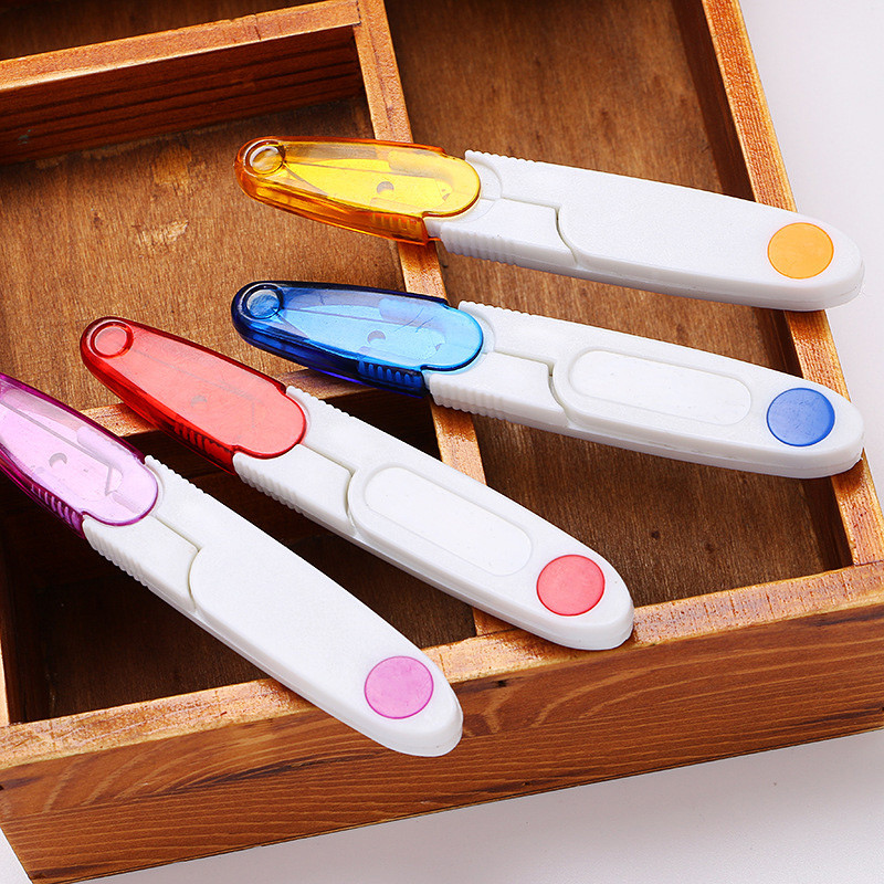 4 gab. U-veida diegu griezēju šūšanas šķēres ar aizsargpārsegu krustdūriena DIY projektiem