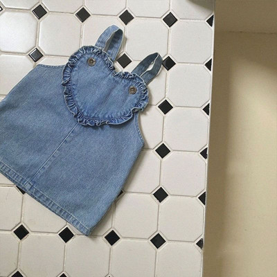Puppy Dog Love Sling kleita ar volāniem mežģīņu kleita Vasaras džinsa plāni suņu svārki Jorkšīras lāči Mājdzīvnieku kaķu apģērbi Mājdzīvnieku apģērbi