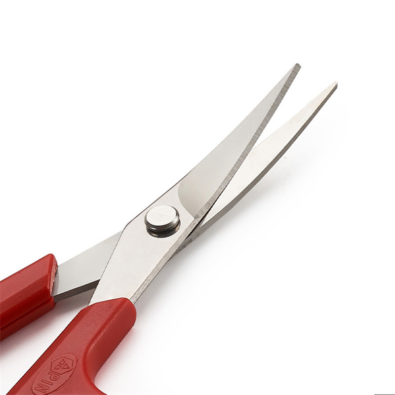 Leņķveida izliektas šķēres, izšuvumi, griešana ar galvu uz augšu, šķērveida audumi apģērbu šūšanai, krustdūriens, diegu griezējs, šūšanas piederumi