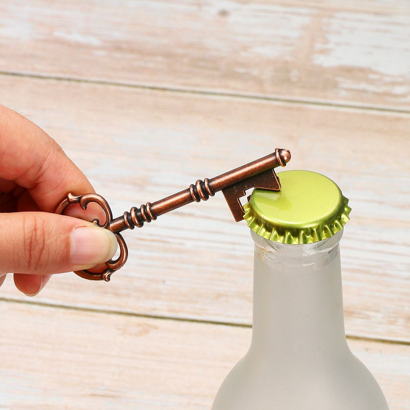 Favor Supplies Virtuvės įrankių aksesuarai Vintažinis raktas butelių atidarytuvas Alaus atidarytuvas Vestuvių dekoras Vyno raktų pakabukas Suvenyras