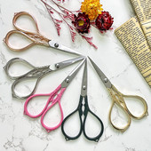 Retro šūšanas griezējs Vintage Šķēres Izšūšana Krustdūriens Audums Drēbnieka kopšana Bārda Kancelejas preces Rokdarbi Dūrienu Diegi