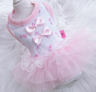 Jauna puķaina suņa kaķa kleita Tutu Sakura Mežģīņu dizains Mājdzīvnieku kucēnu ballītes svārki Pavasara/vasaras apģērbi, 5 izmēri