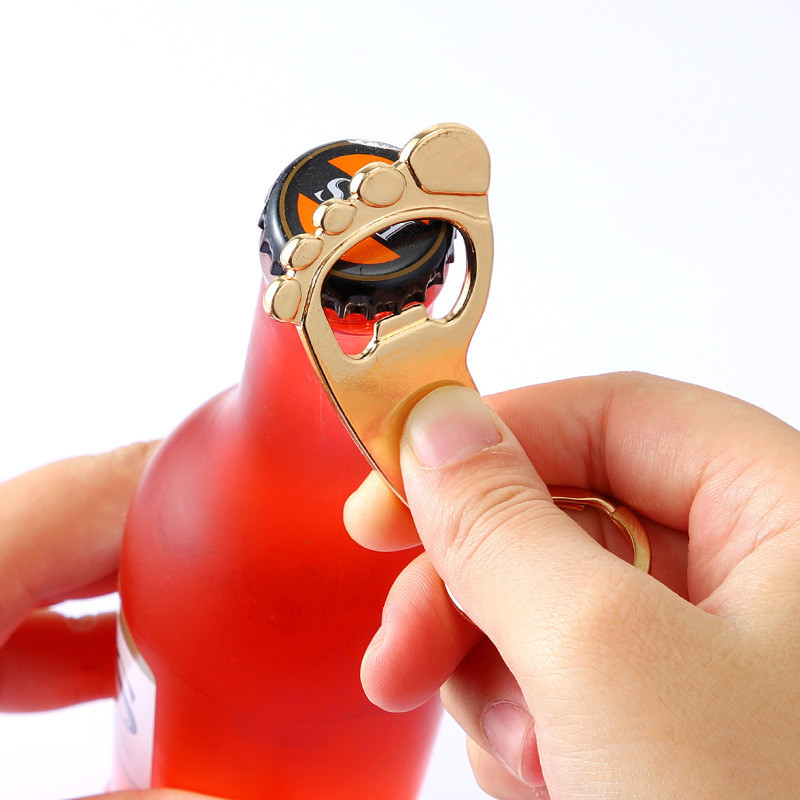 1 gab. Kāzu dāvanas viesiem Pēdas formas pudeļu attaisāmais Atslēgu piekariņš Atslēgu piekariņš Kulons Alus Attaisāmais Instrumenti Kāzu dāvanas Suvenīrs