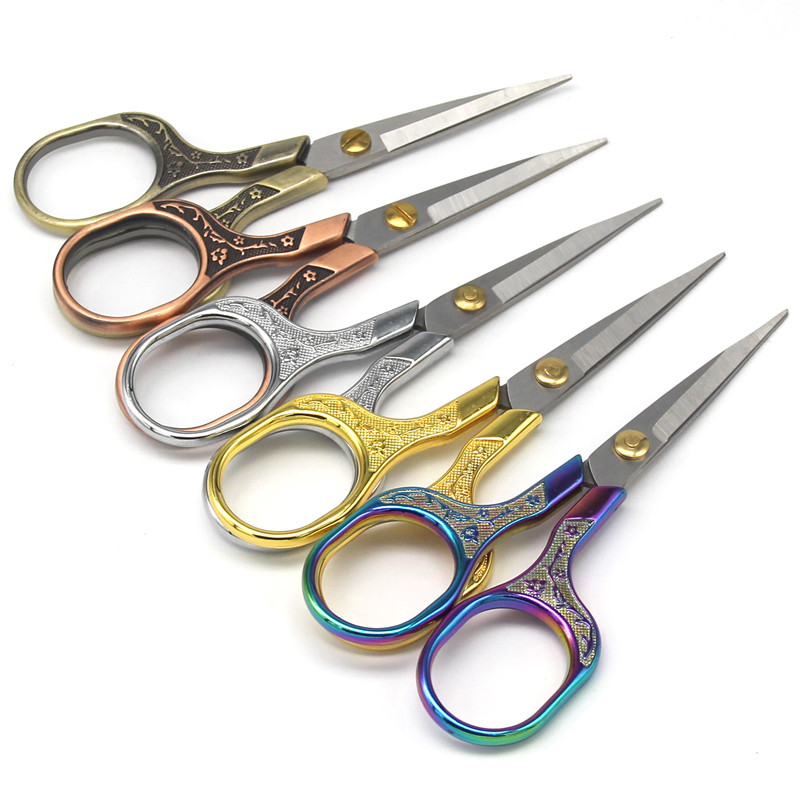 Retro rätsepa käärid ristpistes antiiksed vintage käärid niidid tikandid kääriõmblused kodumajapidamises käsitööks õmblemiseks