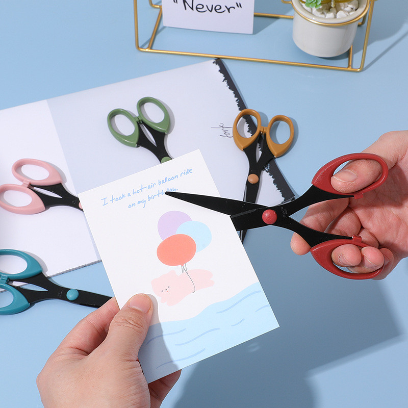 7 collas nerūsējošā tērauda šūšanas šķēres drēbnieku izšūšanas mākslas šķēres Papīra kancelejas piederumi Biroja griezējs šūšanas piederumi