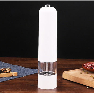 1 gabals Piparu dzirnaviņas Elektriskā piparu dzirnaviņas Sāls Garšaugi Garšaugu trauki Mājas virtuve Sāls un piparu dzirnaviņas Grilēšanas rīki