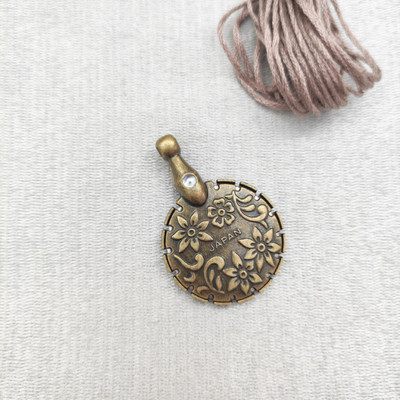 Vintage metallist õmblusniidi lõnga lõikaja ripatsitarvikud tikandid isetegemise tööriist Antiikpronks käsitöö õmblustööriistad