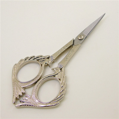 Vintage Eiropas stila izšūšanas šķēres ar pušķu uzpirksteņu šūšanas šķērēm auduma krustdūriena rokdarbu griešanai