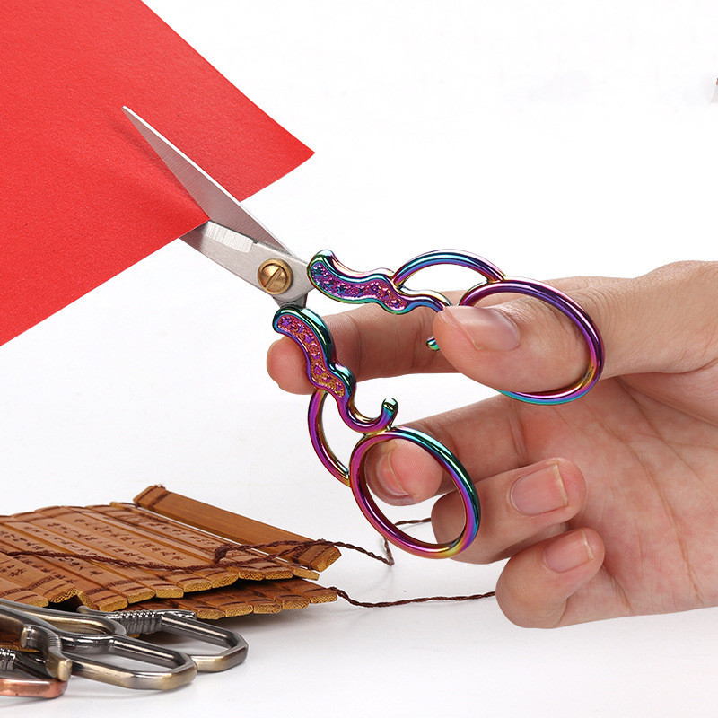 Dropshipping centrs Sharp mazas zelta šķēres šūšanai un rokdarbiem ar rokām gatavoti DIY instrumenti šūšanas šķēres Amatniecības zigZag šķēres