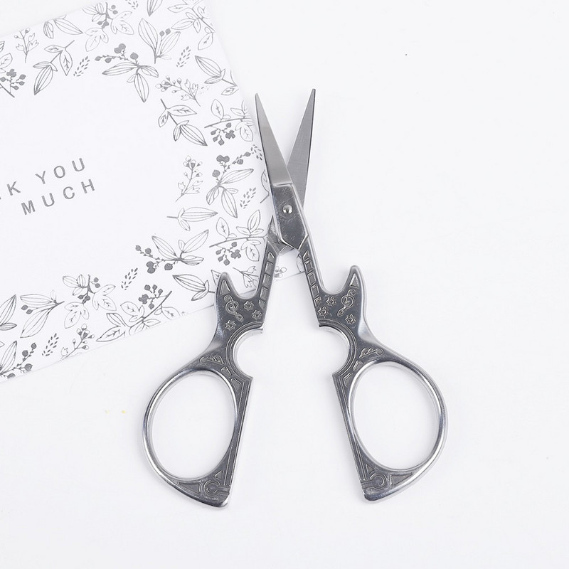 1Gb Izturīgs nerūsējošais tērauds Vintage klasiskās izšūšanas šķēres nagu mākslas ģitāras formas šķēres griezēji stila rīki