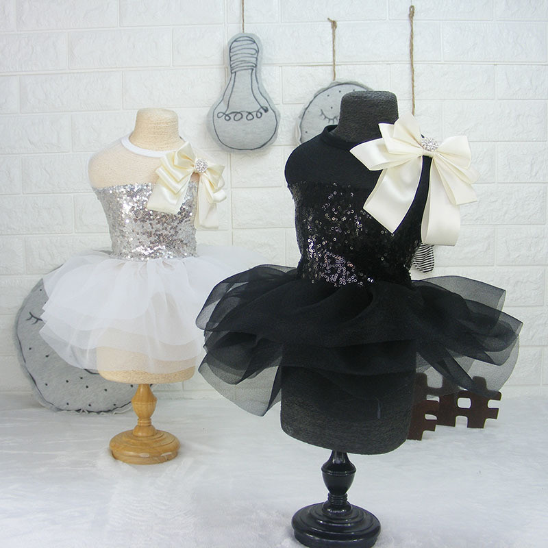 Suņu kāzu kleitas maziem suņiem Vasaras greznas princešu suņu drēbes čivavas kaķim Tutu ballītes svārki kucēnu apģērbs