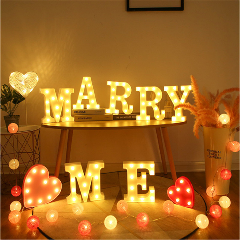 Tähed Dekoratiivne tähestik LED-öötuled Helendavad numbrid Patareilambi sisekujundus kodukaunistuseks sõbrapäeva pulmapidu