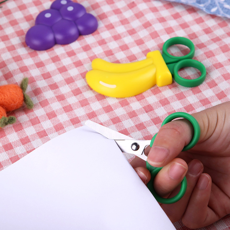 TLKKUE Mini šūšanas šķēres amatniecībai Mazas plastmasas šķēres DIY griešanas piederumi Bērnu drošība Papīra griešanas mājsaimniecības instruments