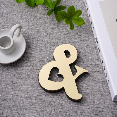 Auksiniai 3D veidrodiniai raidžių sieniniai lipdukai, skirti logotipui pavadinimas Vestuvės meilės raidės „pasidaryk pats“ abėcėlė Anglų sienų dekoro freska Namų dekoravimas